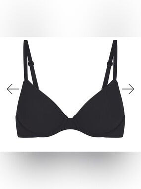 SKIMS FITS EVERYBODY T-SHIRT
BRA 🖤
